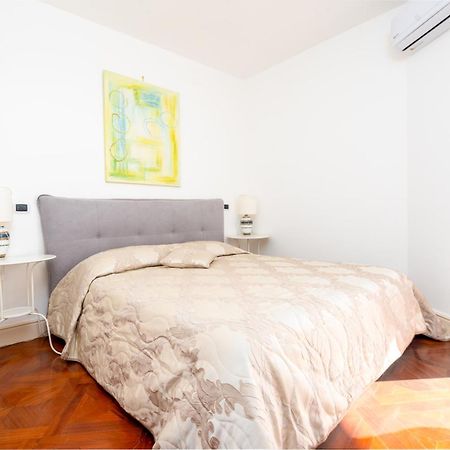 Perla Marina Sea View Apartment كاتانيا المظهر الخارجي الصورة