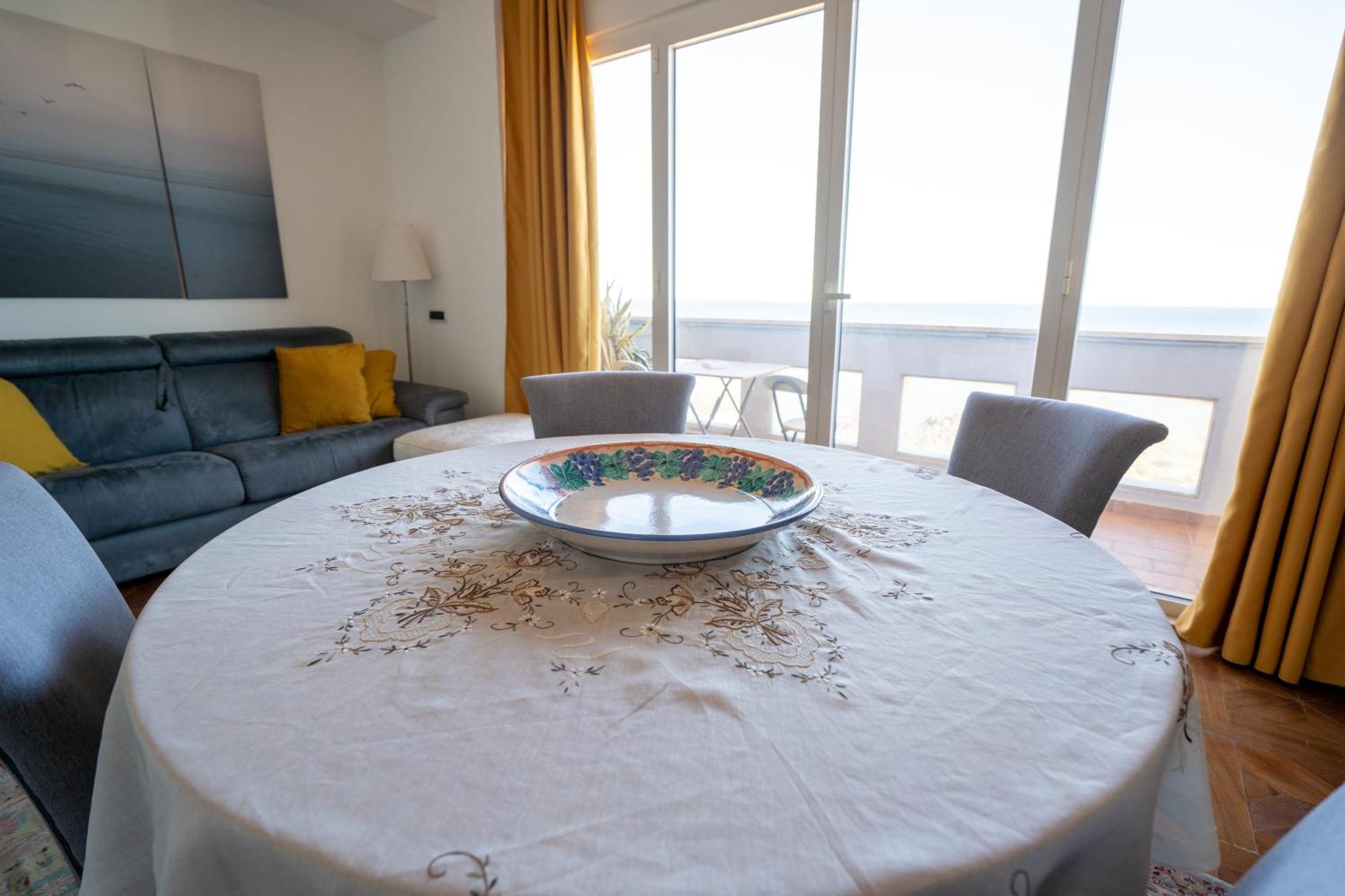 Perla Marina Sea View Apartment كاتانيا المظهر الخارجي الصورة