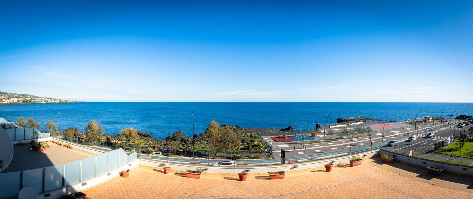 Perla Marina Sea View Apartment كاتانيا المظهر الخارجي الصورة